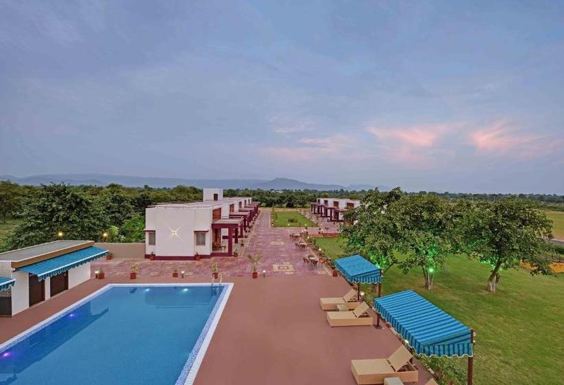 هتل Kanj Avtar Resort