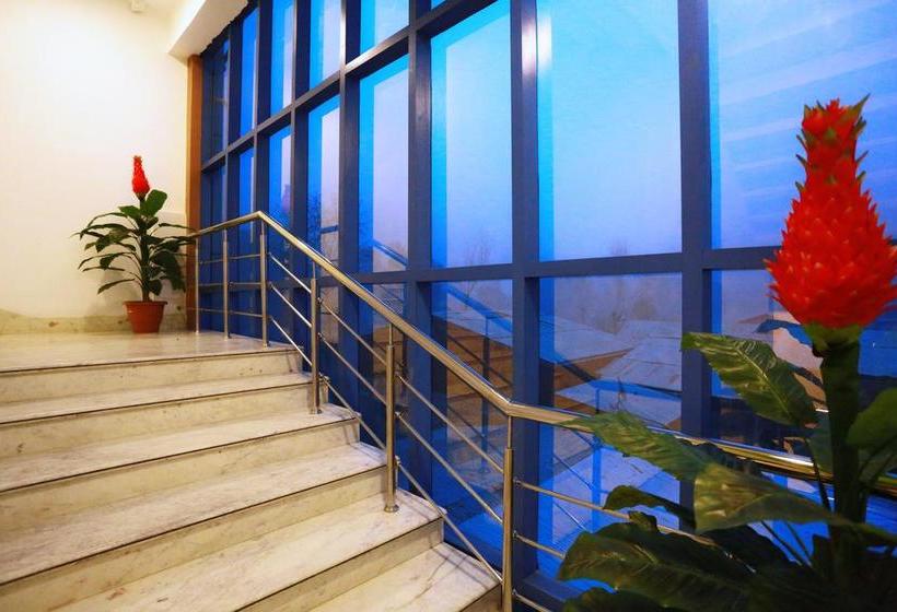 ホテル Mannat Resort