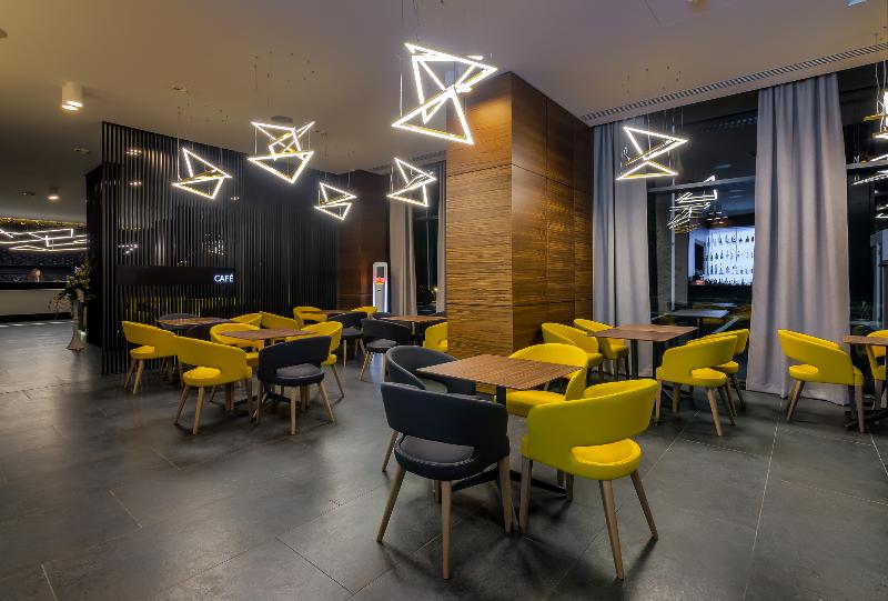 Nyota Hotel & Conference Center