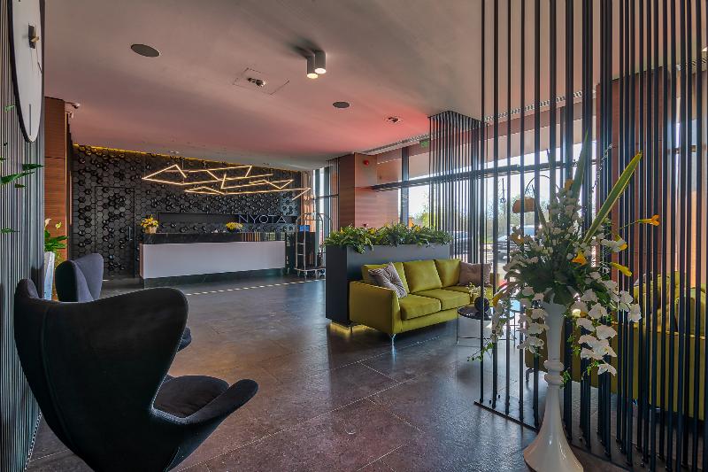 Nyota Hotel & Conference Center