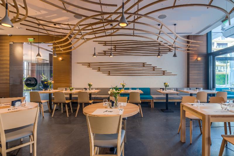 Nyota Hotel & Conference Center