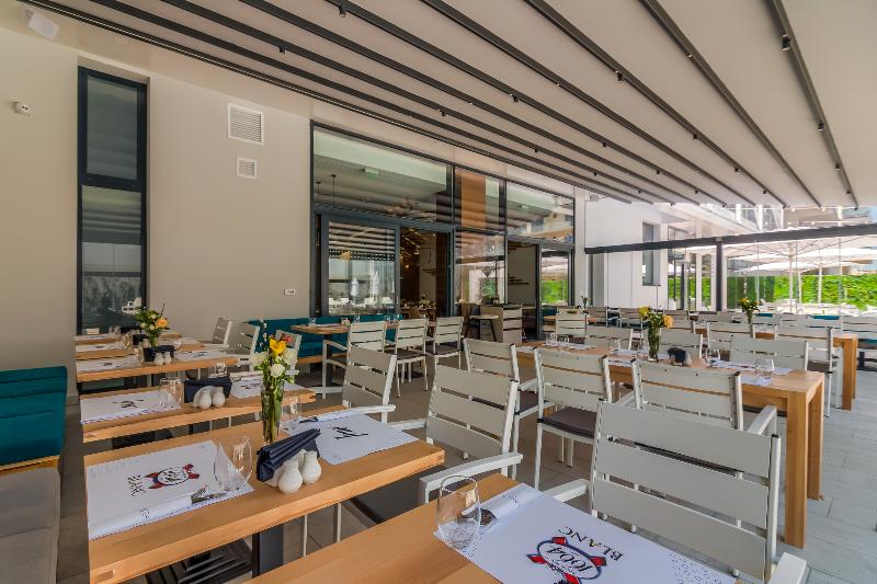 Nyota Hotel & Conference Center