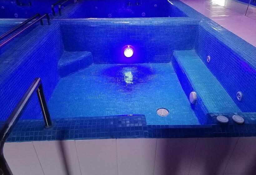 ホテル Puerta Del Sol