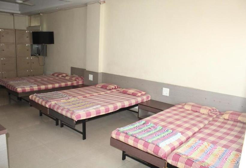 בית מלון כפרי Raama Grand