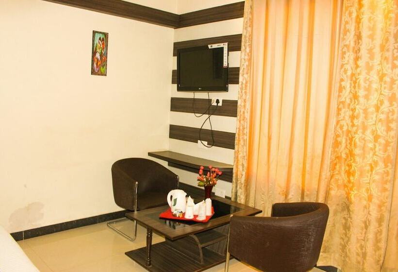 בית מלון כפרי Shagun Residency Behror