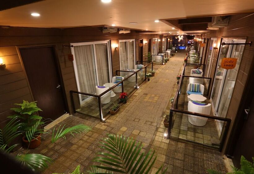 فندق Sinon Baga Retreat