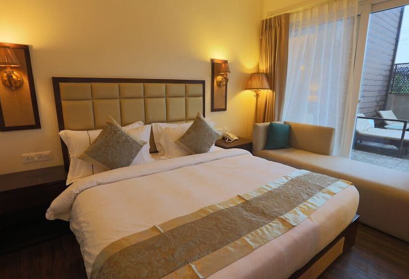 فندق Sinon Baga Retreat