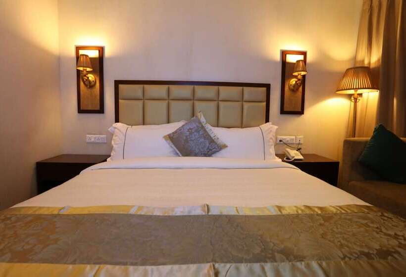 فندق Sinon Baga Retreat