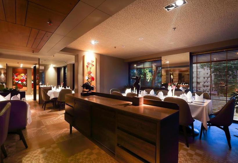 Отель The Grandeur Boutique