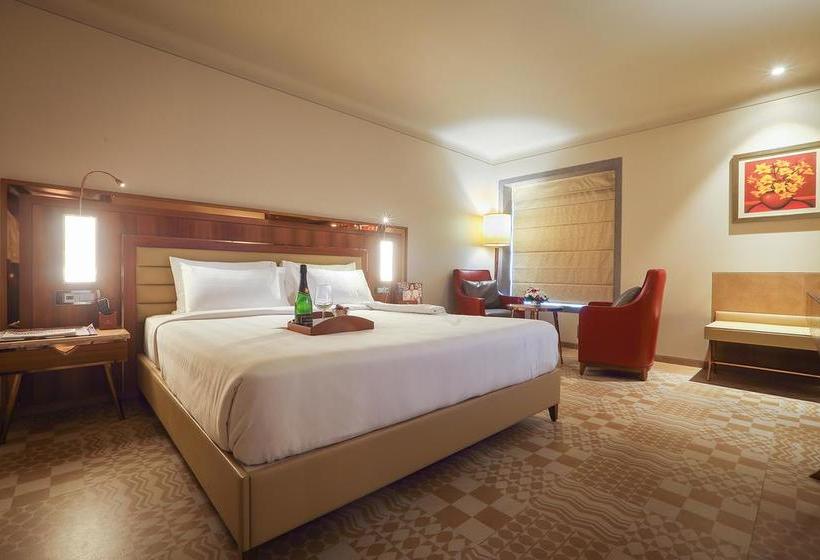 Отель The Grandeur Boutique