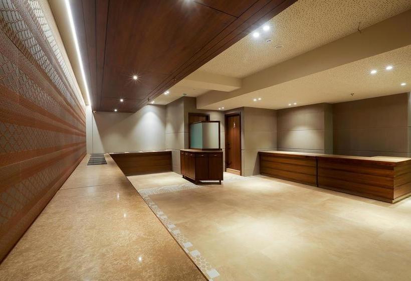 Отель The Grandeur Boutique