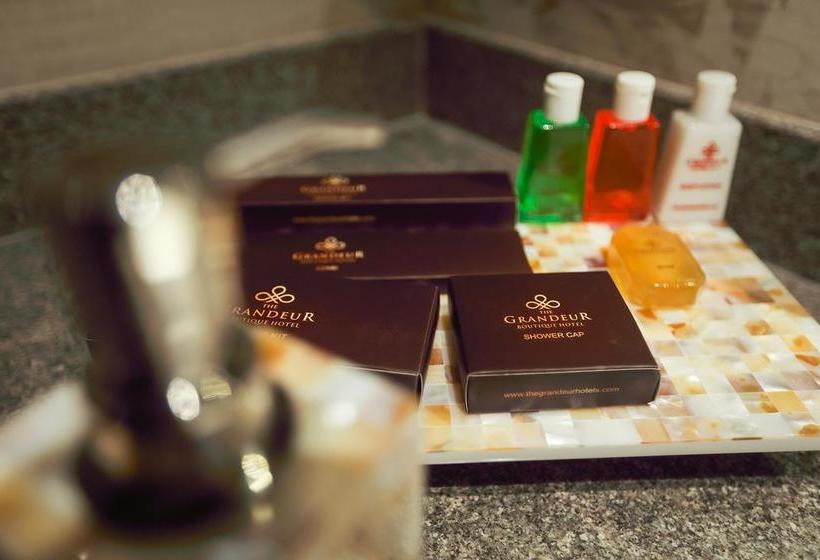 Отель The Grandeur Boutique