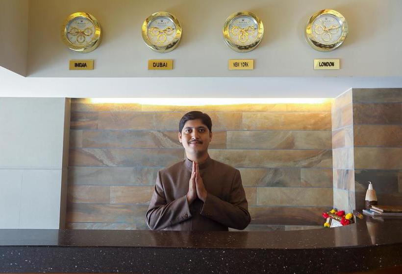 Отель The Grandeur Boutique