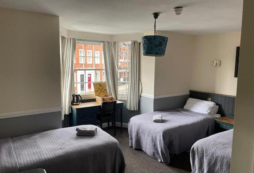 ホテル The Olde Swan