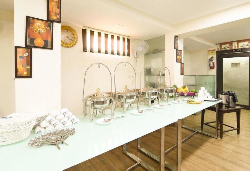 ホテル Treebo Prithviraj