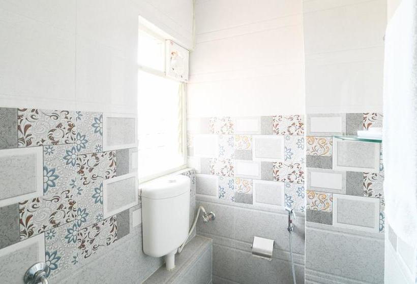 ホテル Treebo Prithviraj