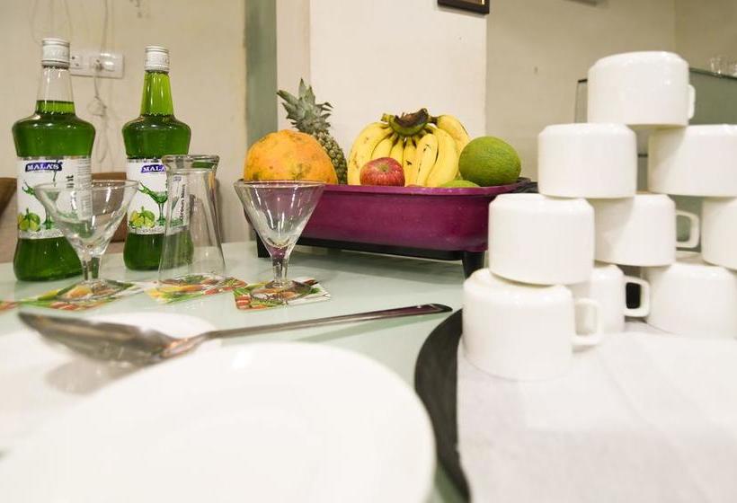 ホテル Treebo Prithviraj