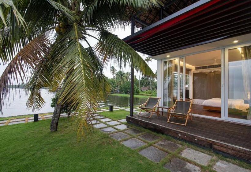 استراحتگاه Stayvista At The Rain River Villa With Infinity Pool