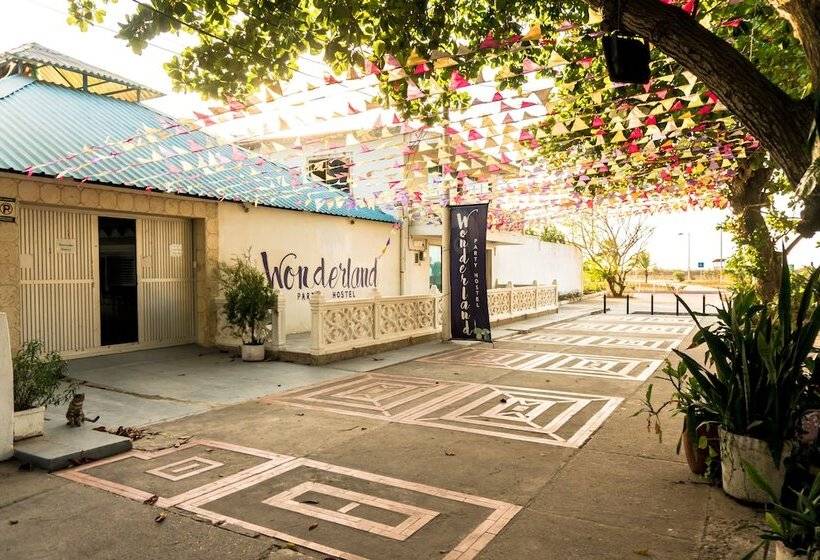 Wonderland Hostel By Gb Collection