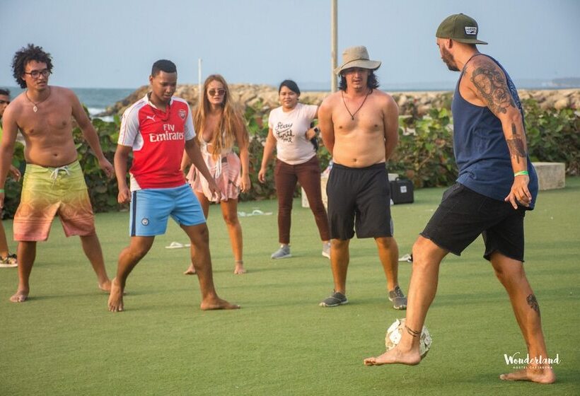 Wonderland Hostel By Gb Collection