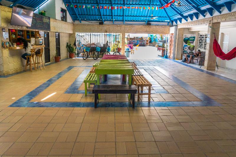 Wonderland Hostel By Gb Collection