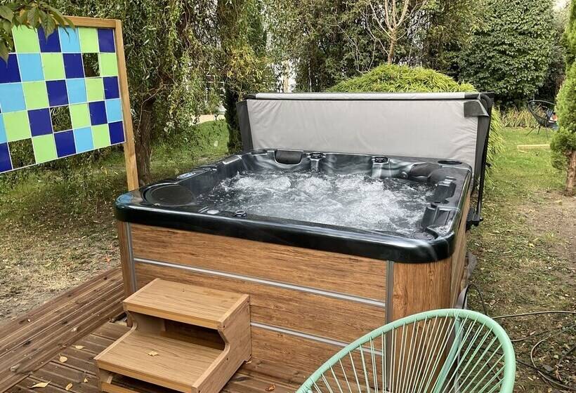 住宿加早餐 Ainsi De Suites Chambres & Table D Hôtes Spa & Massages