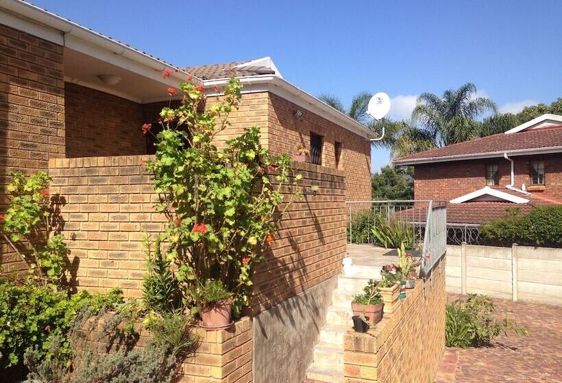 住宿加早餐  Blue Fern Of Knysna