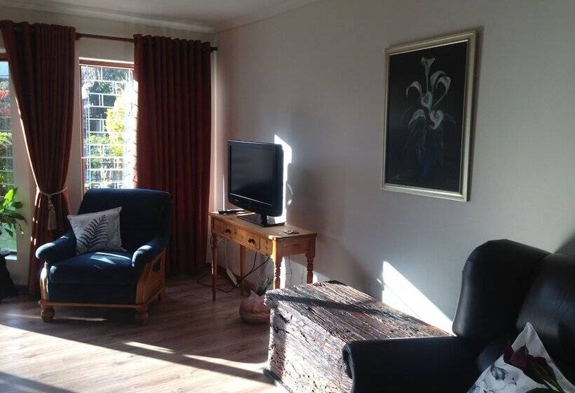 住宿加早餐  Blue Fern Of Knysna