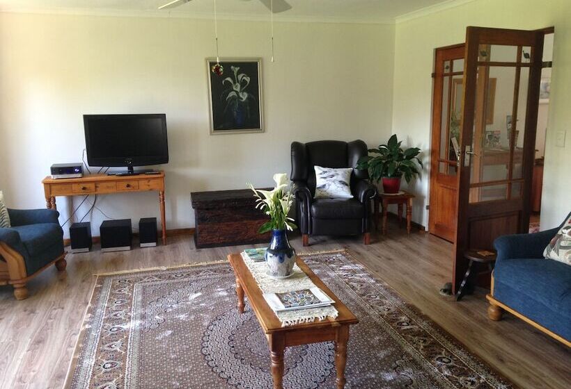 住宿加早餐  Blue Fern Of Knysna