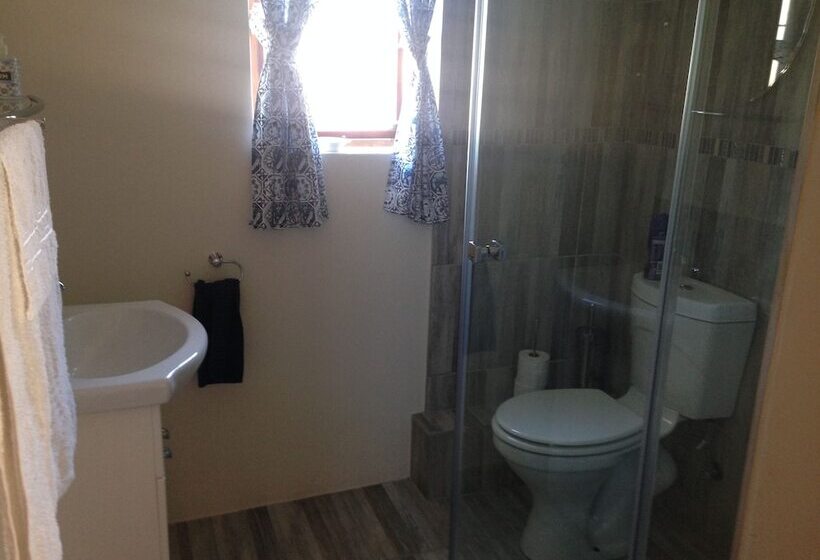 住宿加早餐  Blue Fern Of Knysna