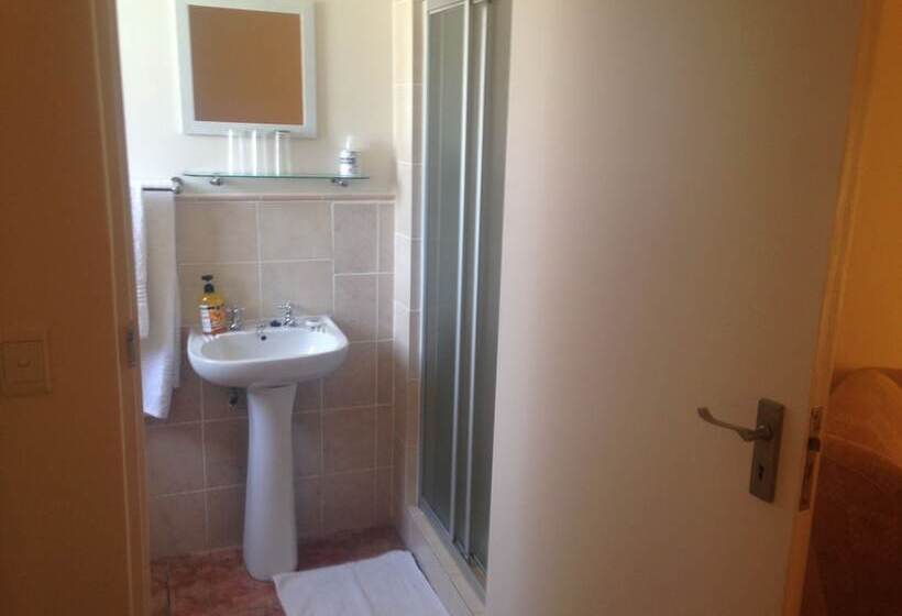 住宿加早餐  Blue Fern Of Knysna