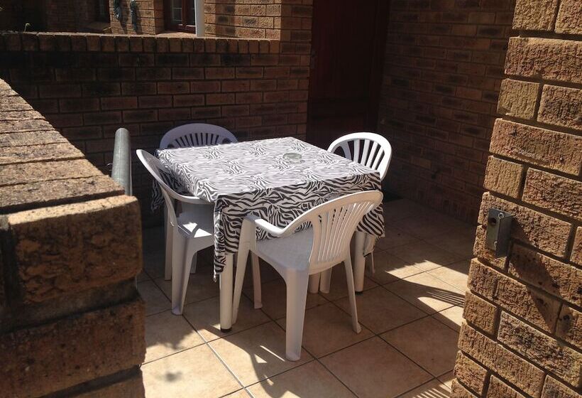 住宿加早餐  Blue Fern Of Knysna