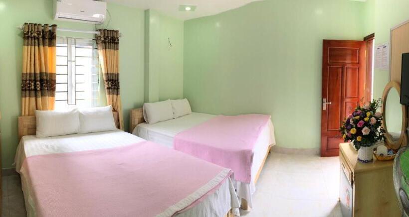 تختخواب و صبحانه Green Mountain Hostel