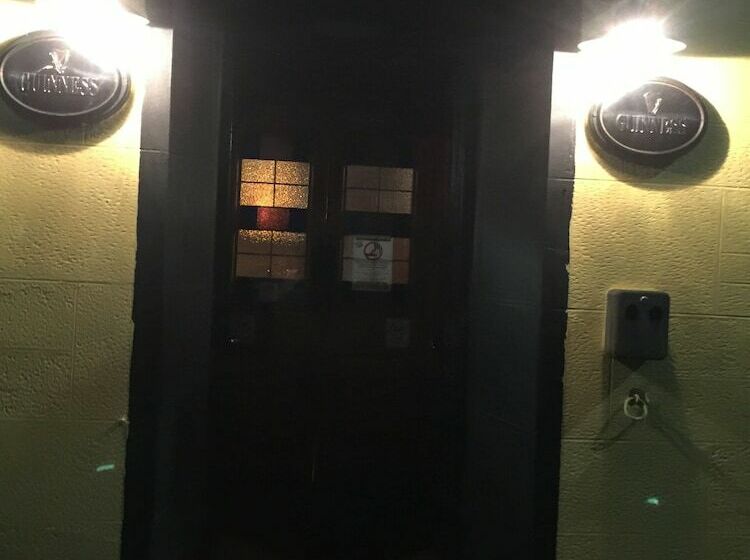 مبيت وإفطار The Harvest Coaching Inn