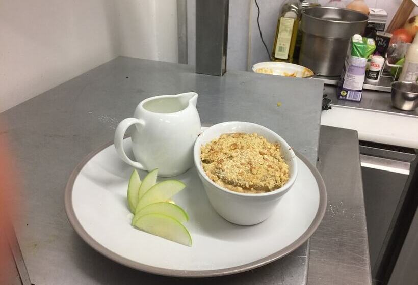 مبيت وإفطار The Harvest Coaching Inn