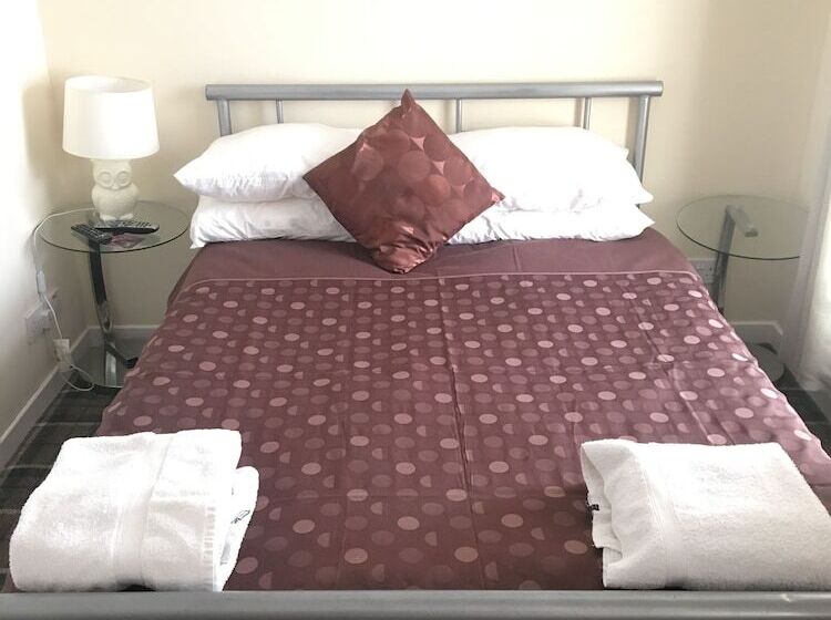 مبيت وإفطار The Harvest Coaching Inn