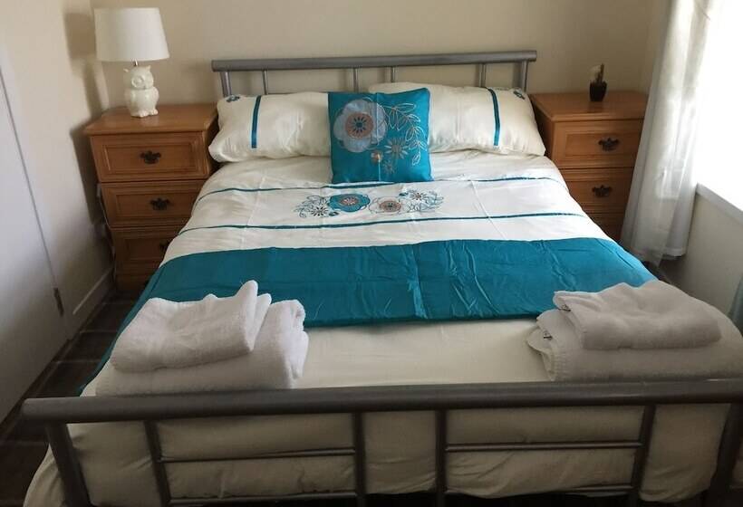 مبيت وإفطار The Harvest Coaching Inn