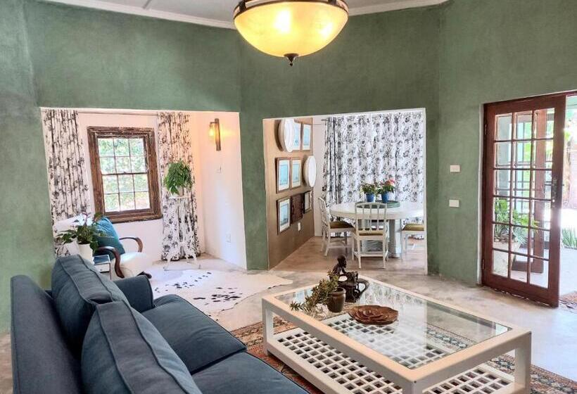 צימר Villa Roc Guesthouse   Solar Power