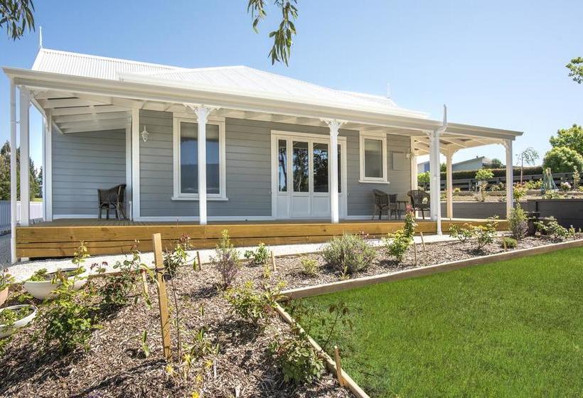 تختخواب و صبحانه Willow S Green