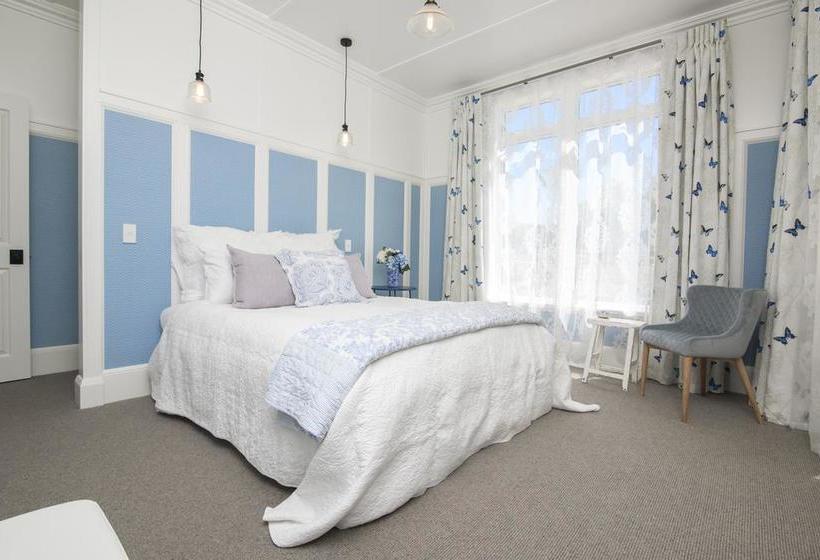 צימר Willow S Green