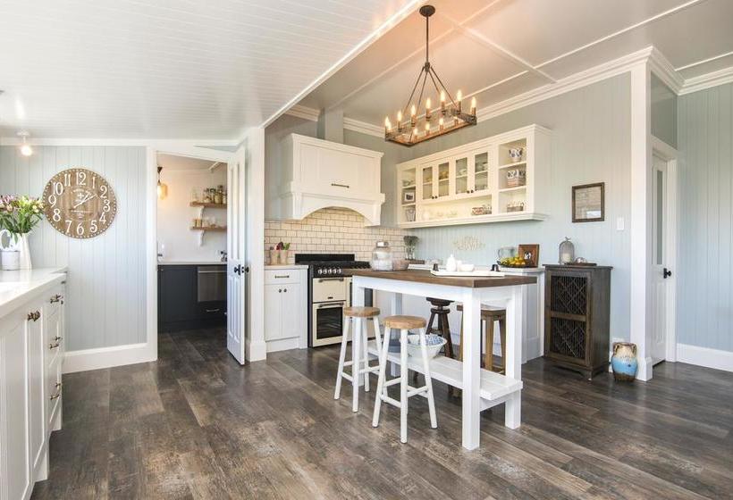 تختخواب و صبحانه Willow S Green