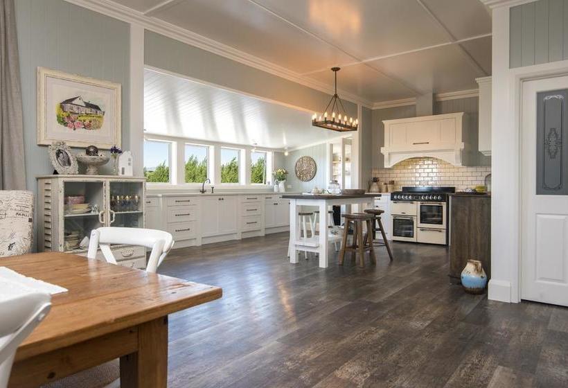 צימר Willow S Green