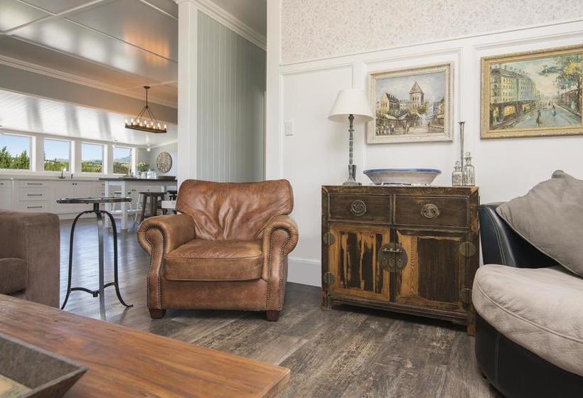 צימר Willow S Green