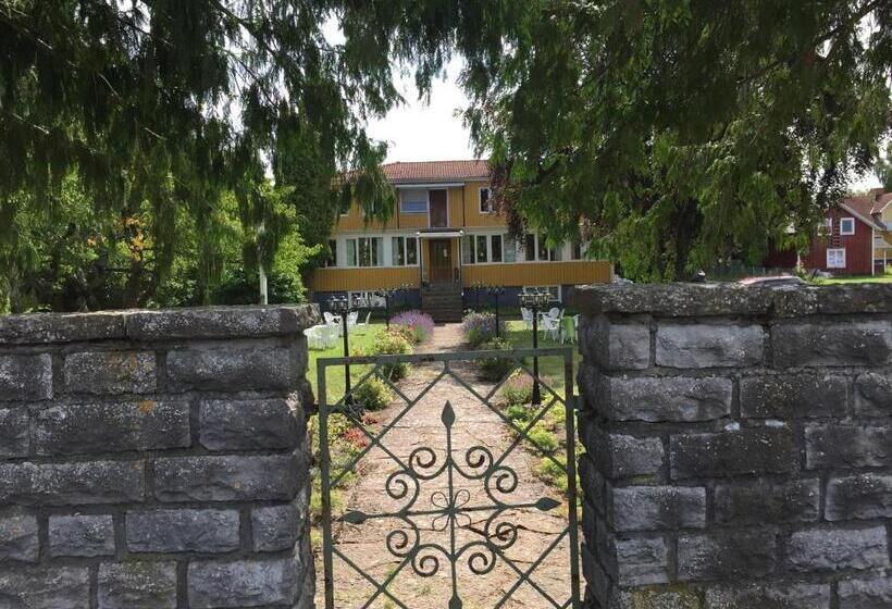 Hagaborg Bed & Breakfast