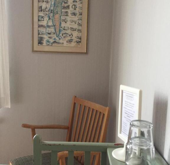 Hagaborg Bed & Breakfast