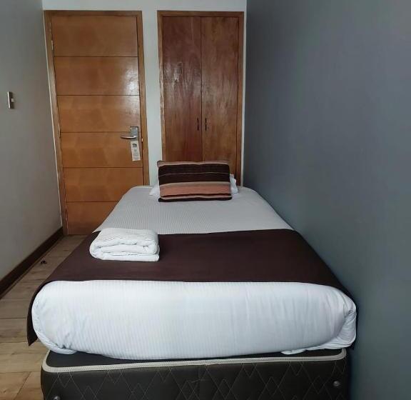 ホテル Angelmontt