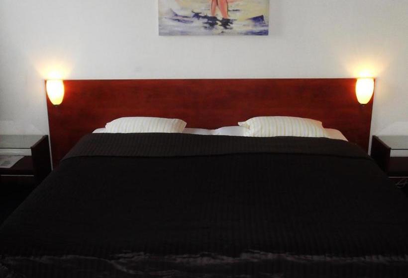 هتل ,cafe,biljart Pot