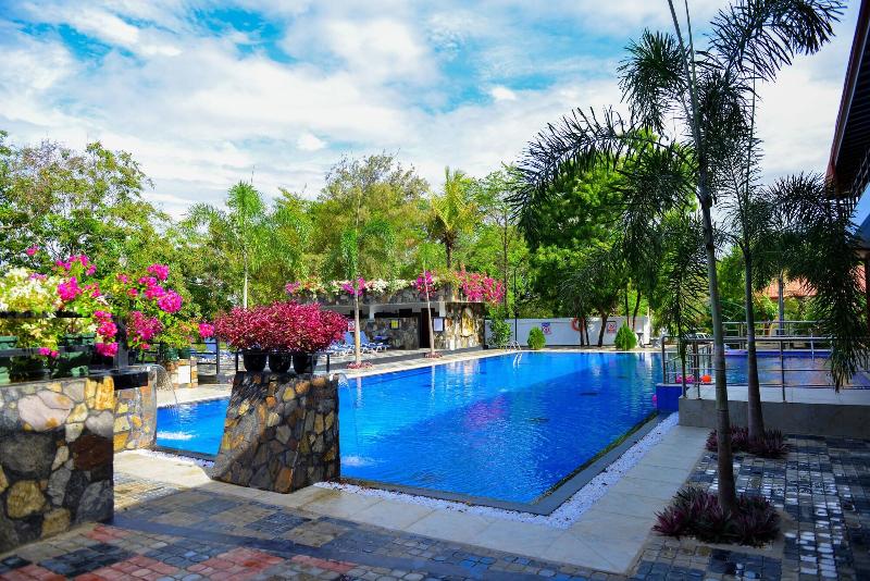 Отель Centauria Wild