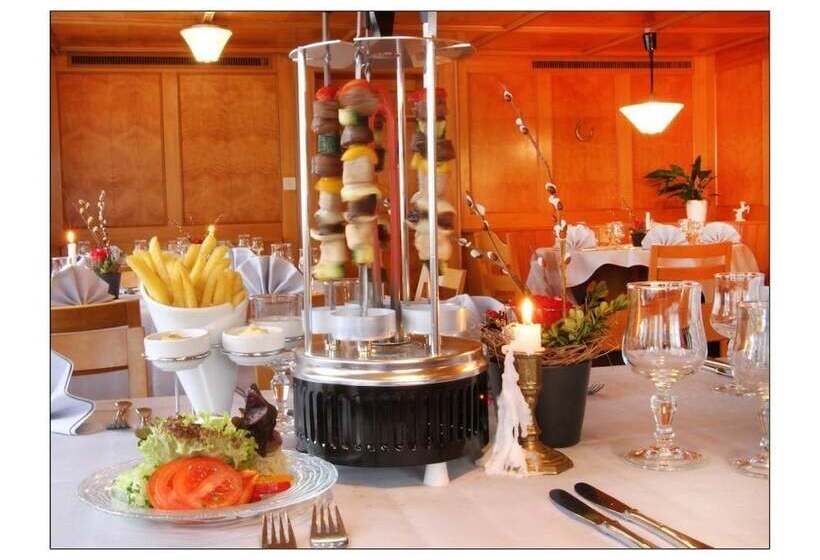 ホテル Gasthaus Rossfall