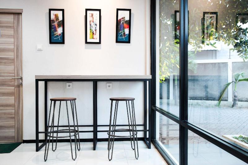 Hotel Legreen Suite Supomo